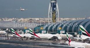 170 مسافراً إسرائيلياً علقوا قرابة 5 ساعات منعتهم السلطات في مطار أبوظبي