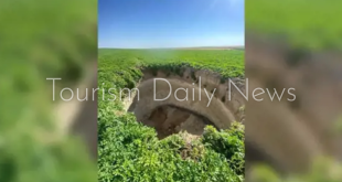 هلع وذعر السكان من حفرة عميق في منطقة كارابينار بولاية قونية التركية