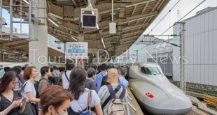 إعصار لان يعطل النقل الجوي والبري والقطارات باليابان