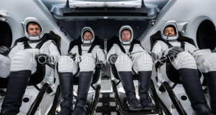 ناسا تعلن هبوط المركبة الفضائية كرو دراجون قبالة سواحل ولاية فلوريدا