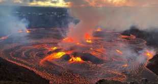 بركان "كيلاويا" بجزيرة "بيج آيلاند" في هاواي بدأ الثوران