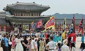 كوريا الجنوبية تخطط لإعفاء السياح الصينيين من رسوم تأشيرة السياحة