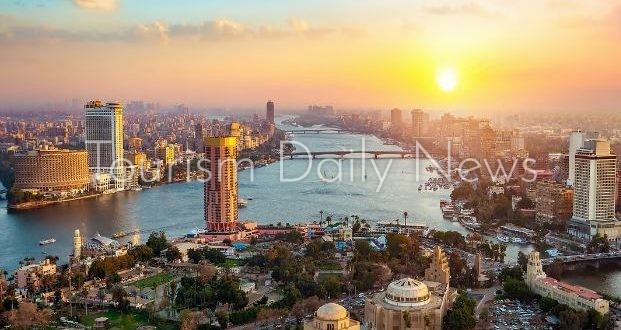 مصر تكشف دوافع تحصيل رسوم إقامة الأجانب بالدولار