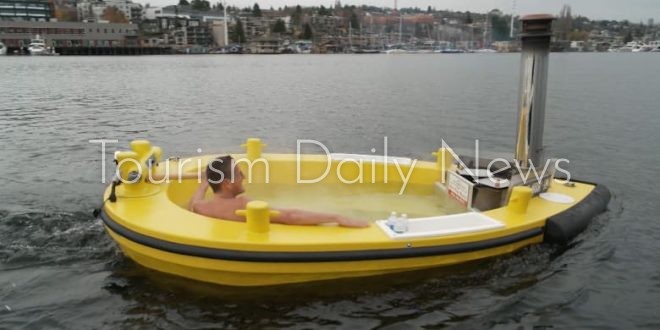 مذيع CNN الشهير ريتشارد كويست ينشر فيديو رحلته على قارب بنهر النيل