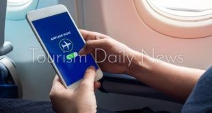 خبراء سفر يجيبون .. لماذا تحتاج لتشغيل هاتفك أثناء الرحلات الجوية؟