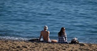 مدنية مليئة بالفخاخ السياحية مناطق مظلمة وشواطئ قذرة