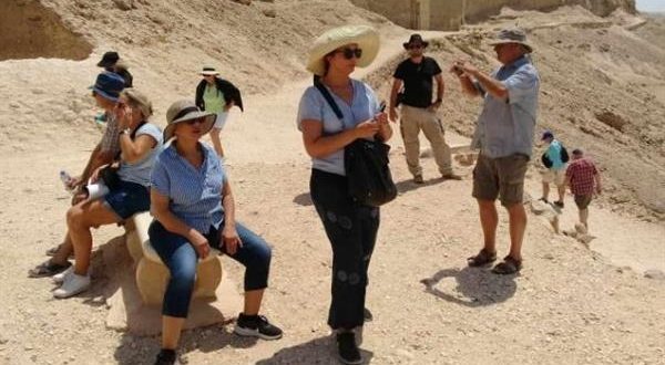 المنيا تستقبل وفداً سياحياً متعدد الجنسيات من 4 دول لزيارة المناطق الأثرية