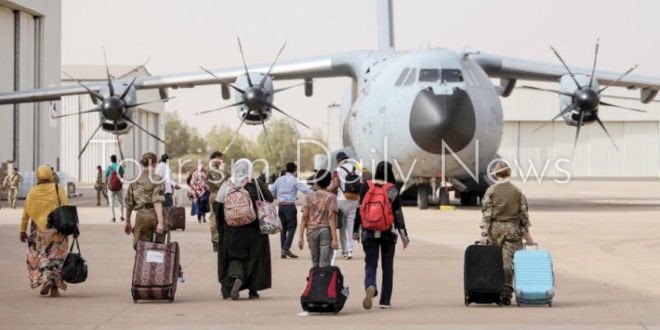 بولندا تجلي رعاياها من إسرائيل .. وإلغاء 80 رحلة جوية من وإلى تل أبيب