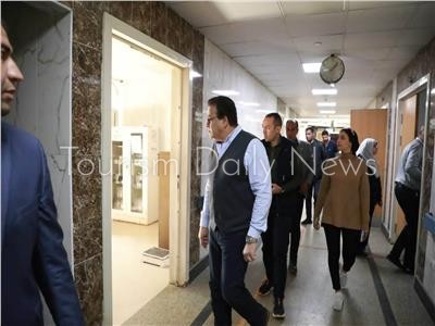 وزير الصحة يتفقد عددًا من المستشفيات بقطاعات وهيئات الوزارة بسوهاج