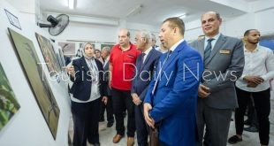 رئيس جامعة بورسعيد يفتتح معرض التصوير الفوتوغرافي