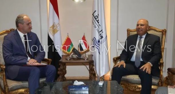الشركات البيلاروسية تساعد في توطن صناعة الشاحنات والأتوبيسات بمصر
