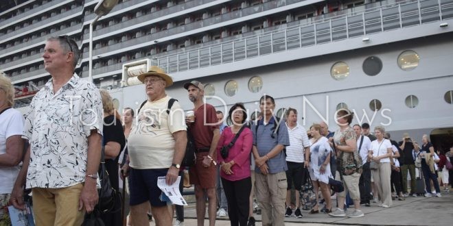 السفينة السياحية Resilient lady تصل ميناء بورسعيد على متنها 3150 راكباً