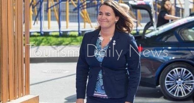 رئيسة المجر تصل إلى مدينة الغردقة وتبدأ جولة سياحية فاخرة لمدة يومين