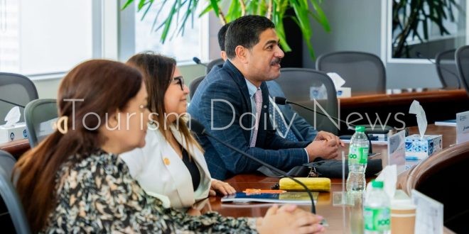 كلية محمد بن راشد بالإمارات تستقبل وفد وزارة التخطيط