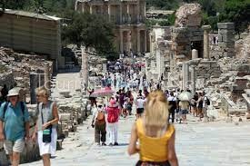 تداعيات الوضع الراهن كارثيّة على قطاع السياحة والسفر في لبنان