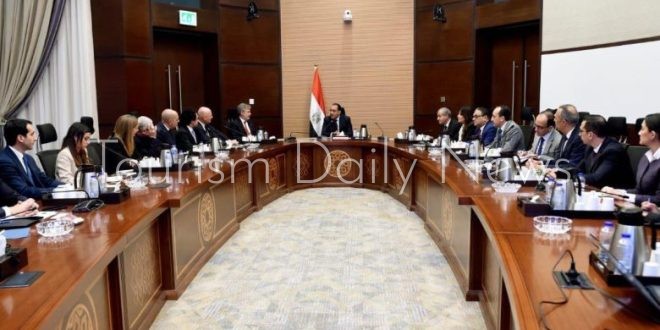 رئيس الوزراء يصدر قراراً بشأن تصاريح إقامة الأجانب في مصر للسياحة وغيرها