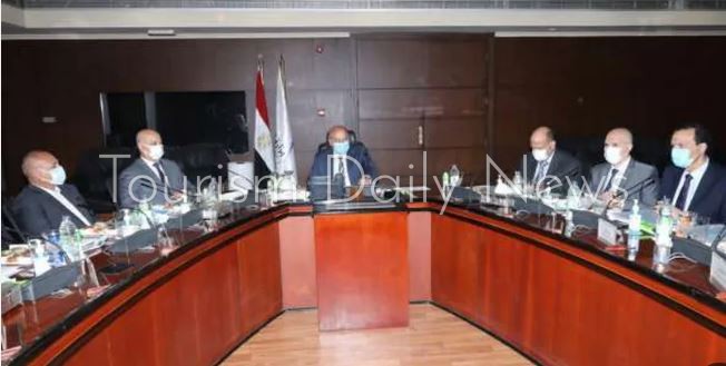 بشعار لا استيراد من الخارج .. الوزير يترأس عمومية سوبر جيت