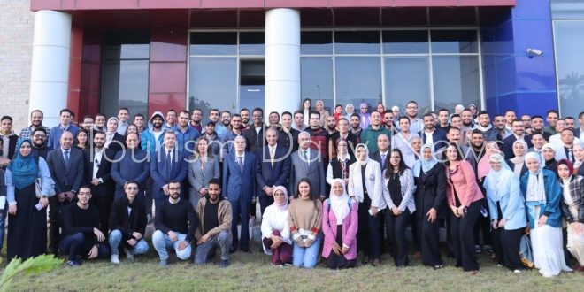 طلعت يلتقى بشباب رواد الأعمال والمهنيين والمتدربين لدعم ريادة الأعمال