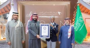 أكبر مسابقة للصقور في العالم .. مهرجان الملك عبدالعزيز يدخل موسوعة جينيس