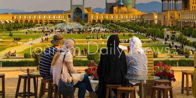 إيران تعفي مواطني 32 دولة من الحصول على تأشيرة دخول أراضيها لتعزيز السياحة