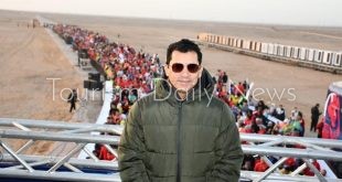 وزير الشباب والرياضة يطلق إشارة بدء ماراثون الأهرامات في نسخته الخامسة