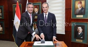 وزير الاتصالات يجتمع بمجلس إدارة البريد ويشهد إطلاق خدمة وصلها اكسبريس