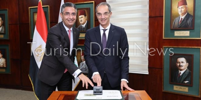وزير الاتصالات يجتمع بمجلس إدارة البريد ويشهد إطلاق خدمة وصلها اكسبريس