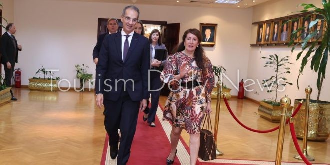طلعت يلتقى السفيرة الأمريكية بالقاهرة لزيادة التعاون مع الولايات المتحدة