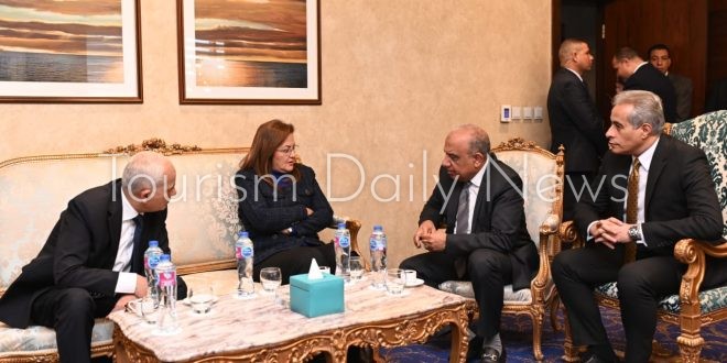 قطاع الأعمال : تدريب العاملين عنصر رئيسي في خطة تطوير الشركات التابعة