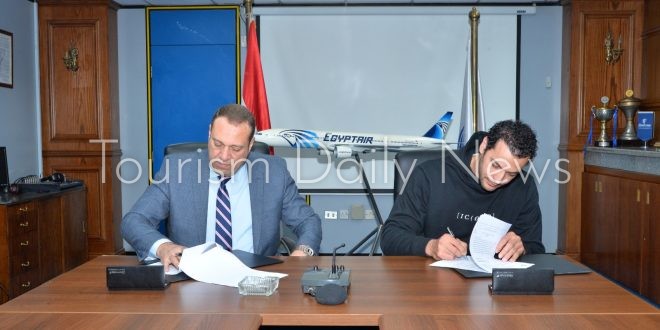 مصر الطيران الناقل الرسمى لنجمى كرة اليد أحمد الأحمر وإبراهيم المصرى