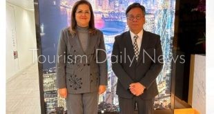 هالة السعيد تدعو وزير التجارة والتنمية الاقتصادية بهونج كونج لزيارة مصر