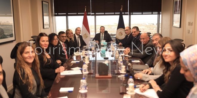 السياحة تستعين بشركة Visa العالمية وتكشف رقماً قياسياً بأعداد السياح لمصر