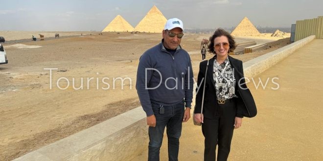 أهرامات الجيزة تستقبل وزيرة السياحة بالمملكة المغربية