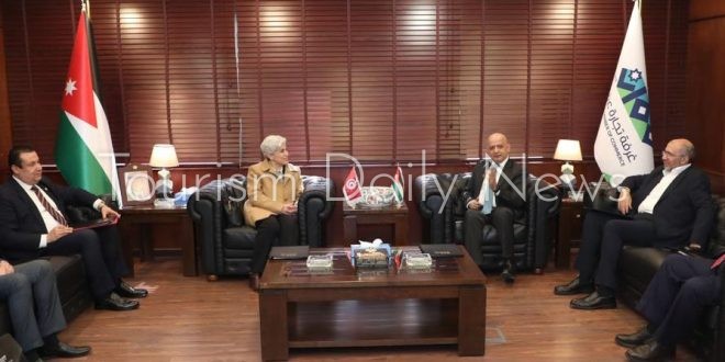 إزالة القيود لزيادة الإستثمار وتسهيل تدفق السياح بين الأردن وتونس