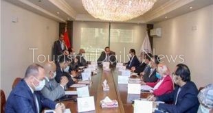 اجتماع موسع في أسوان لمراجعة المنشآت الصحية ومنظومة التأمين