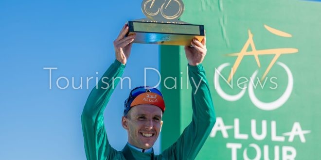 الدراج البريطاني سايمون ييتس بطلاً للنسخة الرابعة من سباق طواف العلا 2024