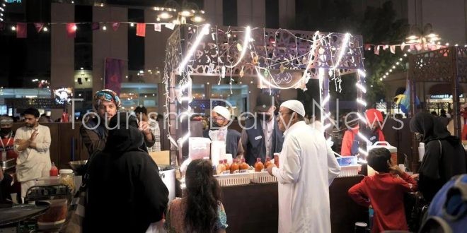 بسطات رمضانية في جدة التاريخية تضفي البهجة على الزائرين
