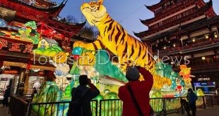 انتعاش الطلب على السياحة خلال عطلة رأس السنة القمرية يرفع البورصة الصينية