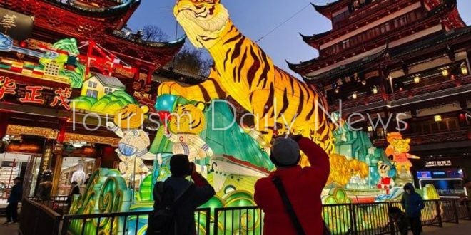 انتعاش الطلب على السياحة خلال عطلة رأس السنة القمرية يرفع البورصة الصينية