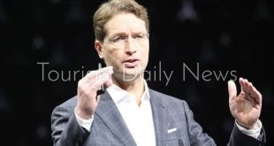 مرسيدس - بنز تدعو لخفض الرسوم الجمركية على السيارات الكهربائية الصينية