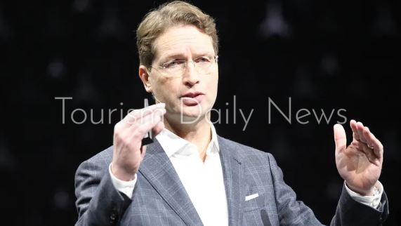 مرسيدس - بنز تدعو لخفض الرسوم الجمركية على السيارات الكهربائية الصينية