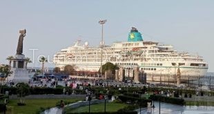 ميناء بورسعيد يستقبل السفينة HAMBURG قادمة من العقبة وعلى متنها 364 سائحاً