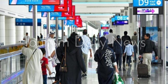 ظروف جوية سيئة تجبر مطار دبي على تغيير مسار الرحلات القادمة والمغادرة