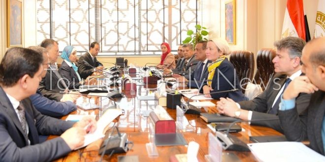 3 وزارات تناقش آليات تطبيق منظومة التخلص من المخلفات بالمنشآت السياحية