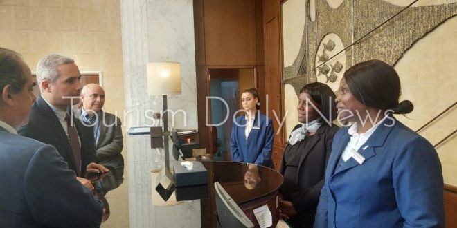 وزير السياحة يضع مخطط لمنظومة الجودة الشاملة في اجتماع جزيرة جربة