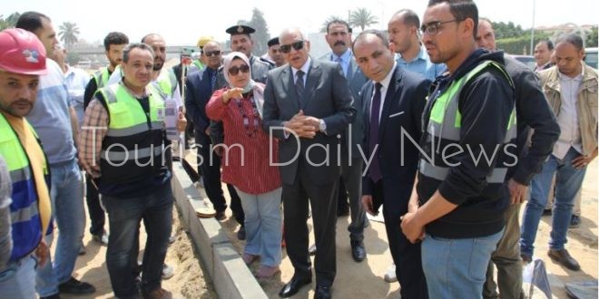محافظ الجيزة يتفقد تطوير المسارات والمحاور المرورية للمناطق السياحية