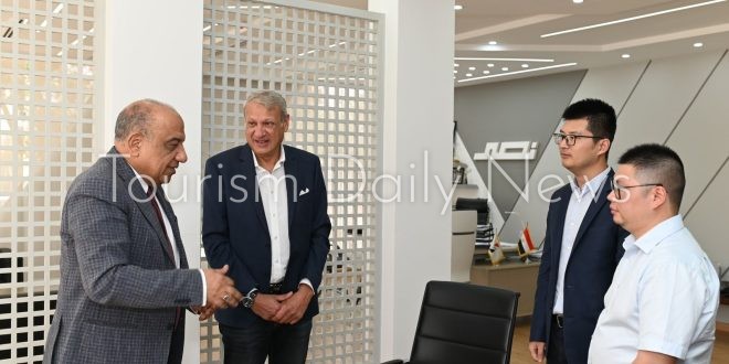 توقيع صفقات لتسويق أتوبيس النصر للسيارات الصديق للبيئة وخط إنتاج مستلزماته