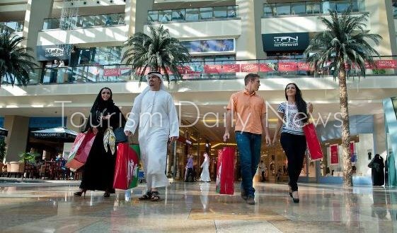 مراكز تسوق ضخمة في دبي تضع قطاع السياحة والترويج على قمة أولوياتها
