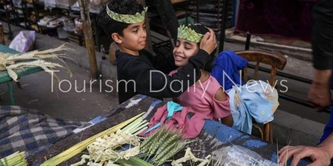 زعف النخيل ينتشر بنجع حمادي احتفالاً بـ أحد الشعانين