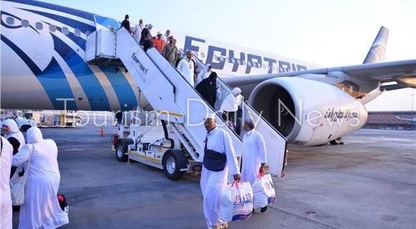 مصر للطيران تواصل إصدار تذاكر حجاج بيت الله الحرام حتى 10 يونيه